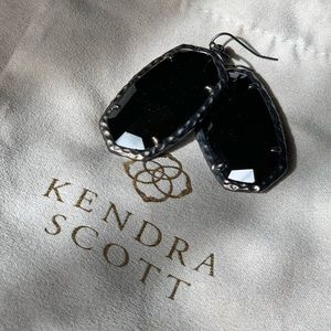 Kendra Scott Ella Drop: Hematite and black